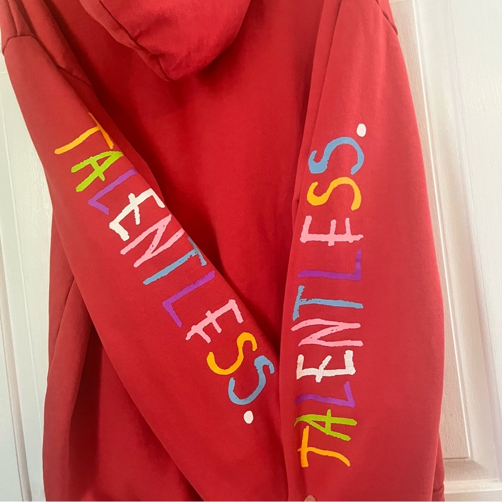 TALENTLESS spellout red Hoodie